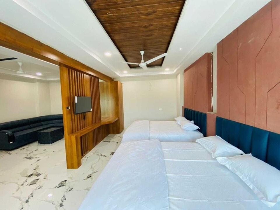 Super Townhouse Ambaji Formerly Hotel Kardhar Inn Εξωτερικό φωτογραφία