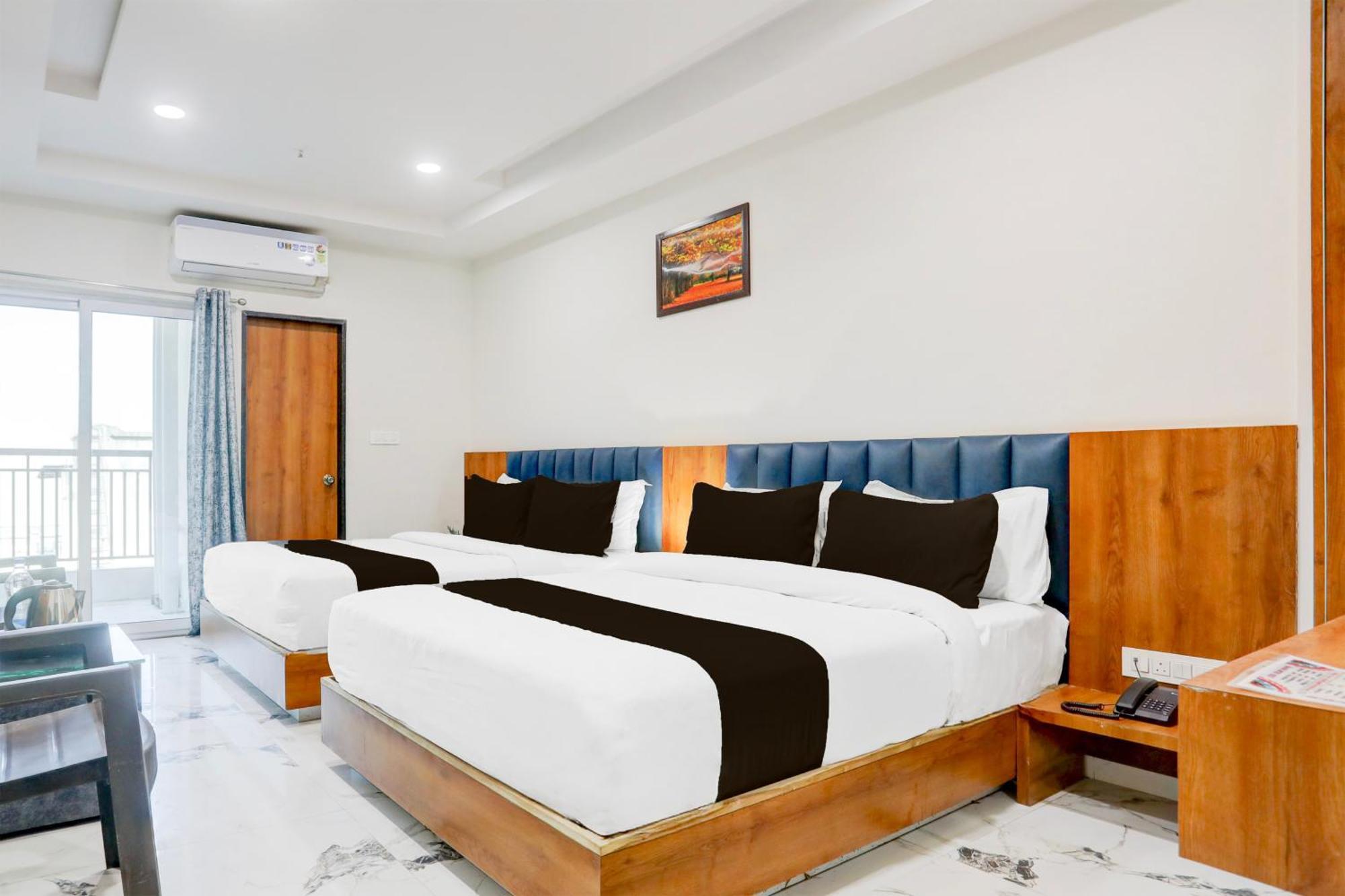 Super Townhouse Ambaji Formerly Hotel Kardhar Inn Εξωτερικό φωτογραφία