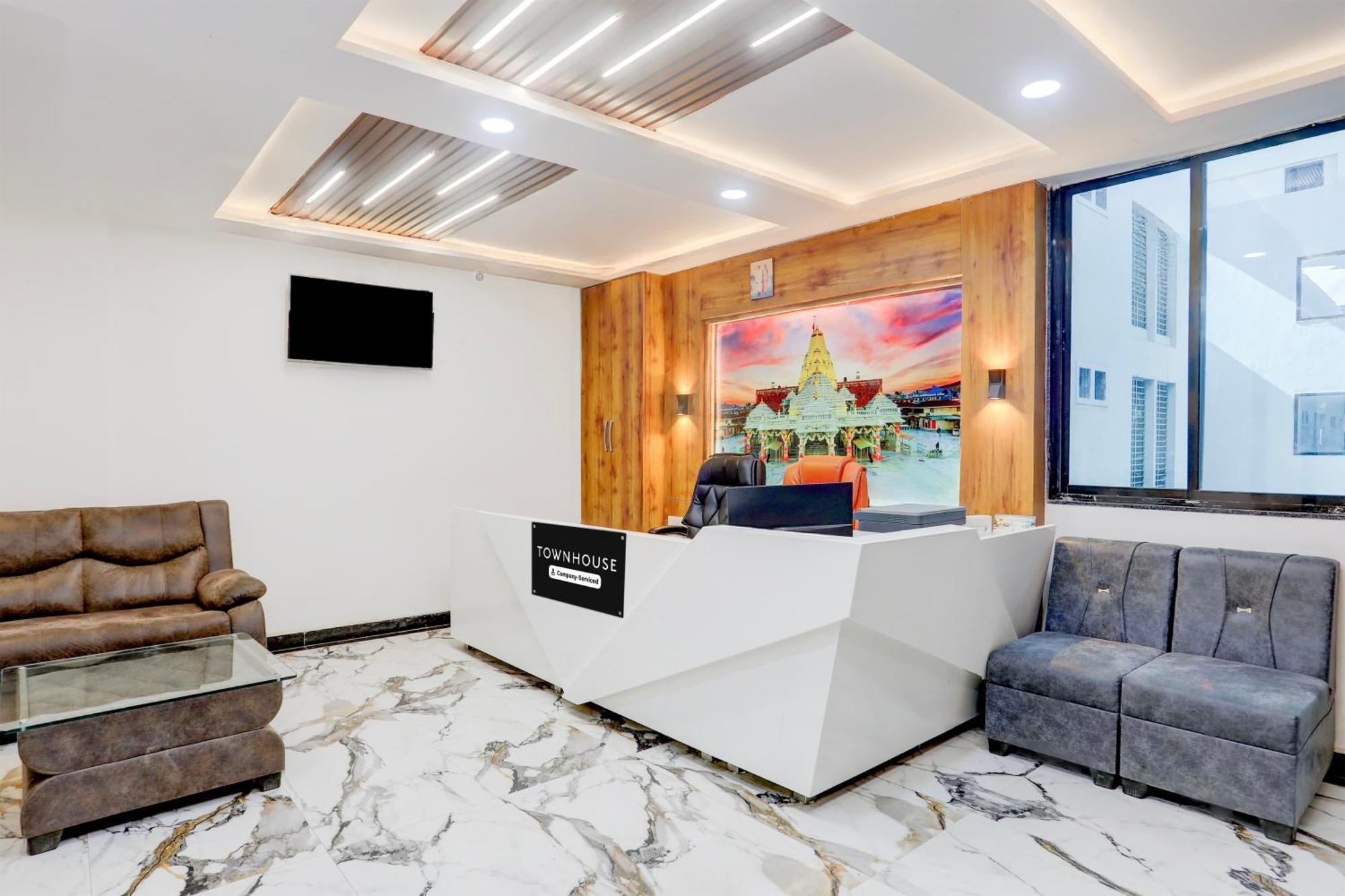 Super Townhouse Ambaji Formerly Hotel Kardhar Inn Εξωτερικό φωτογραφία