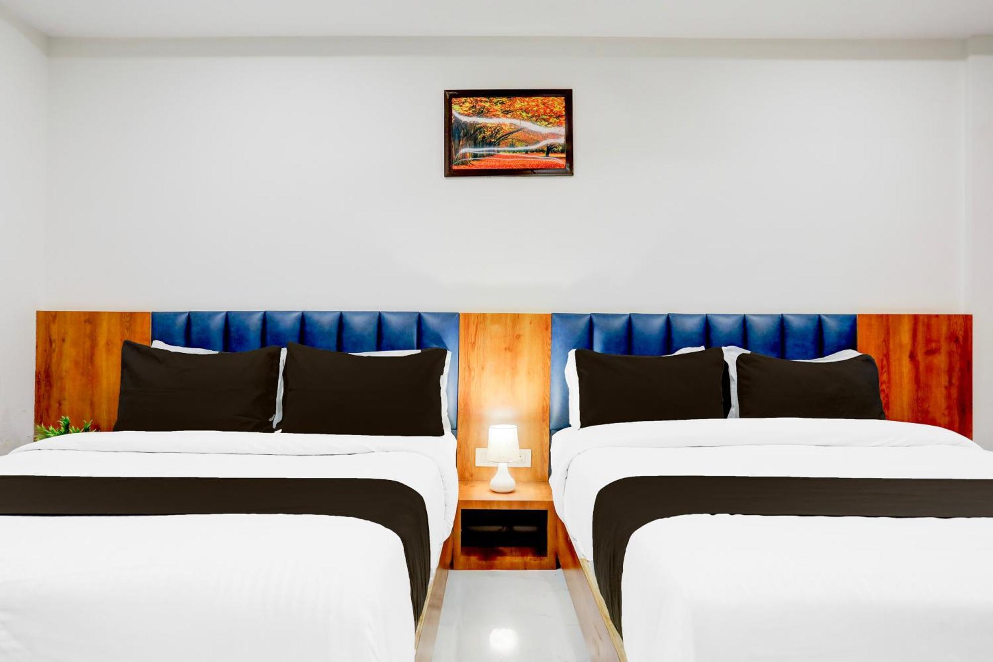 Super Townhouse Ambaji Formerly Hotel Kardhar Inn Εξωτερικό φωτογραφία