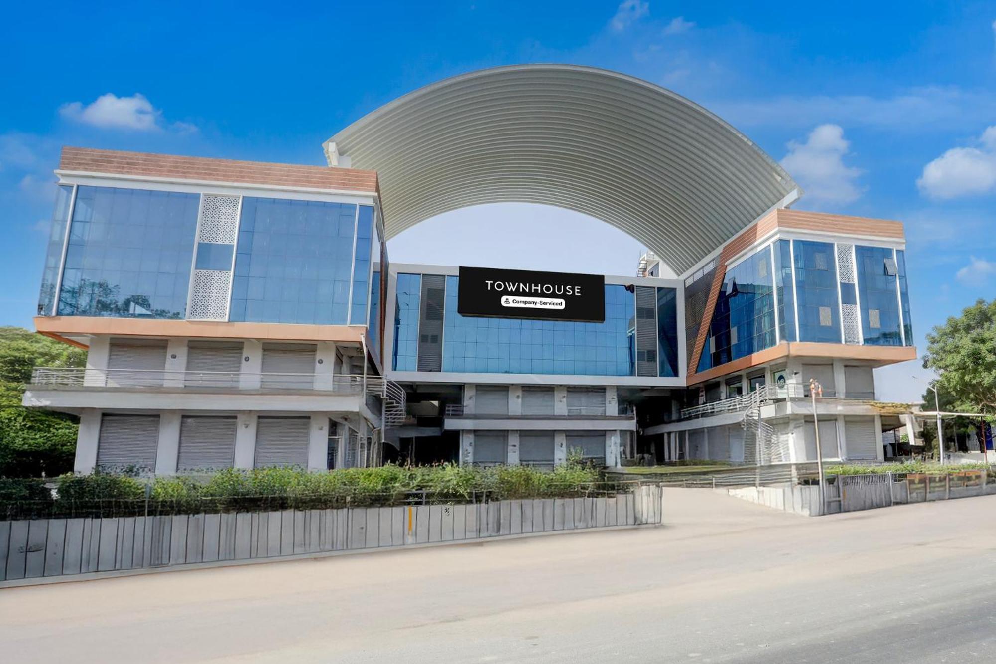 Super Townhouse Ambaji Formerly Hotel Kardhar Inn Εξωτερικό φωτογραφία