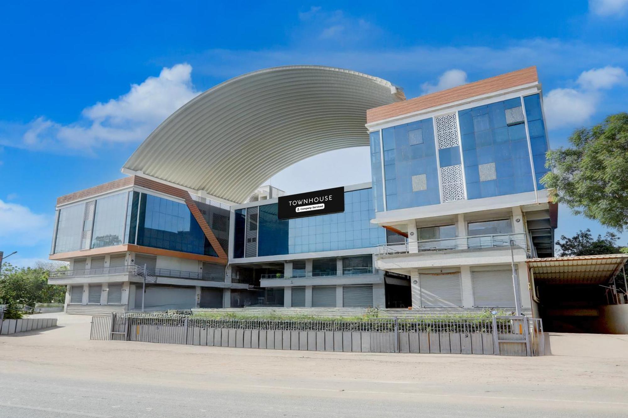 Super Townhouse Ambaji Formerly Hotel Kardhar Inn Εξωτερικό φωτογραφία
